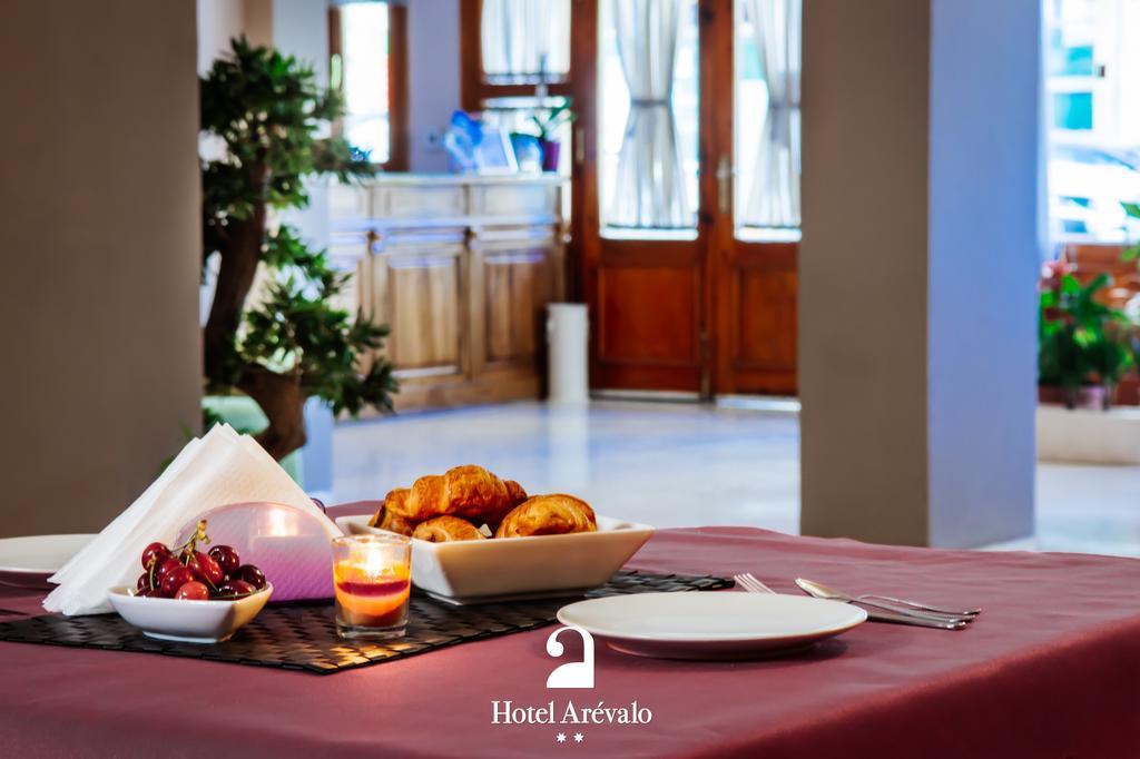 Hotel Arevalo Куэнка Экстерьер фото