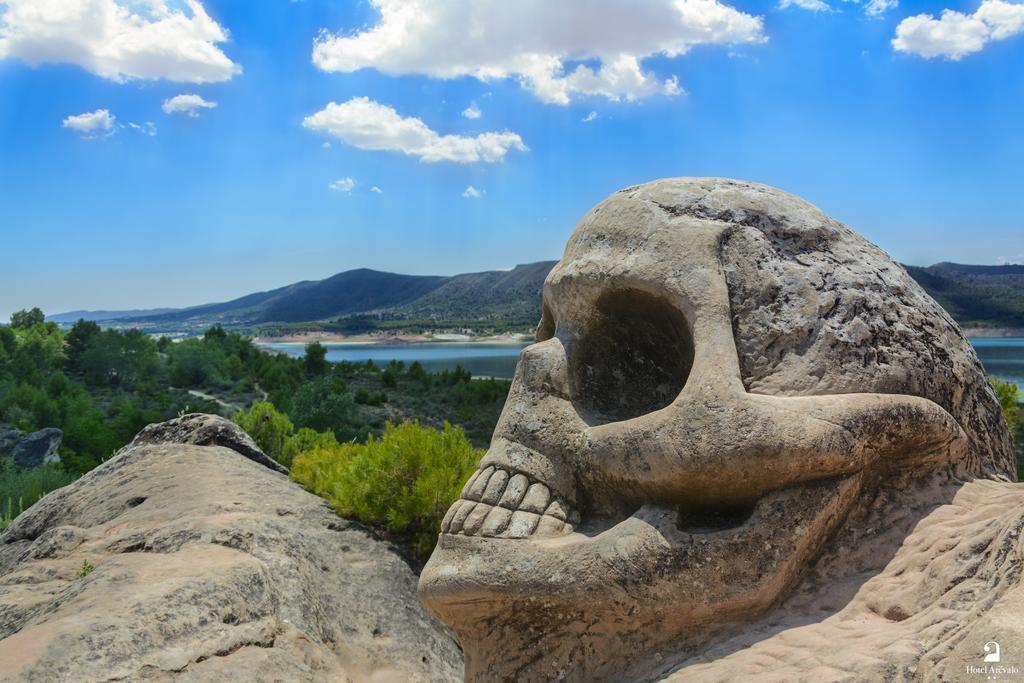 Hotel Arevalo Куэнка Экстерьер фото
